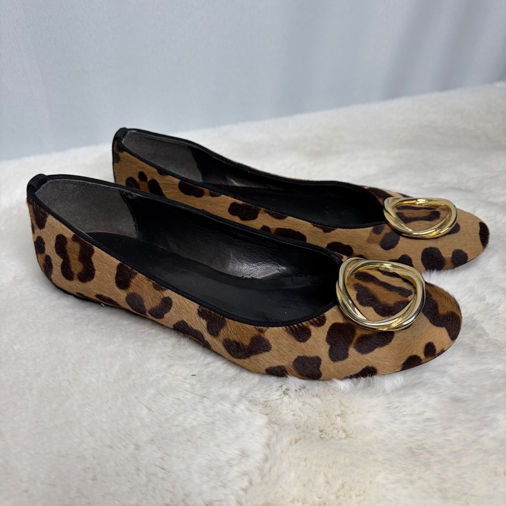 Stuart Weitzman Leopard Calf Hair Ballet Flats Gold Ring Accent Size 8 EW94322 - Picture 2 of 9